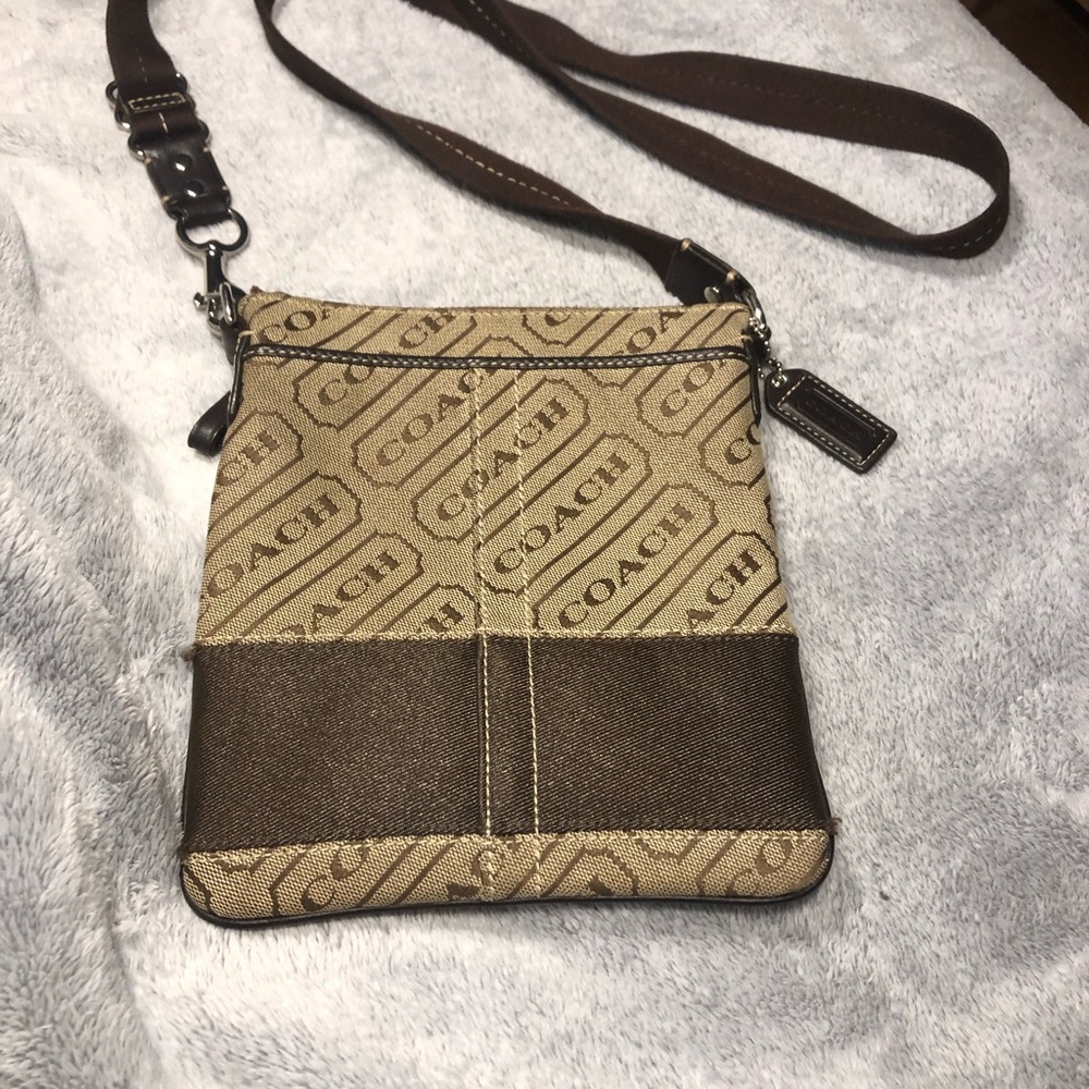 COACH - Picture 4 of 6